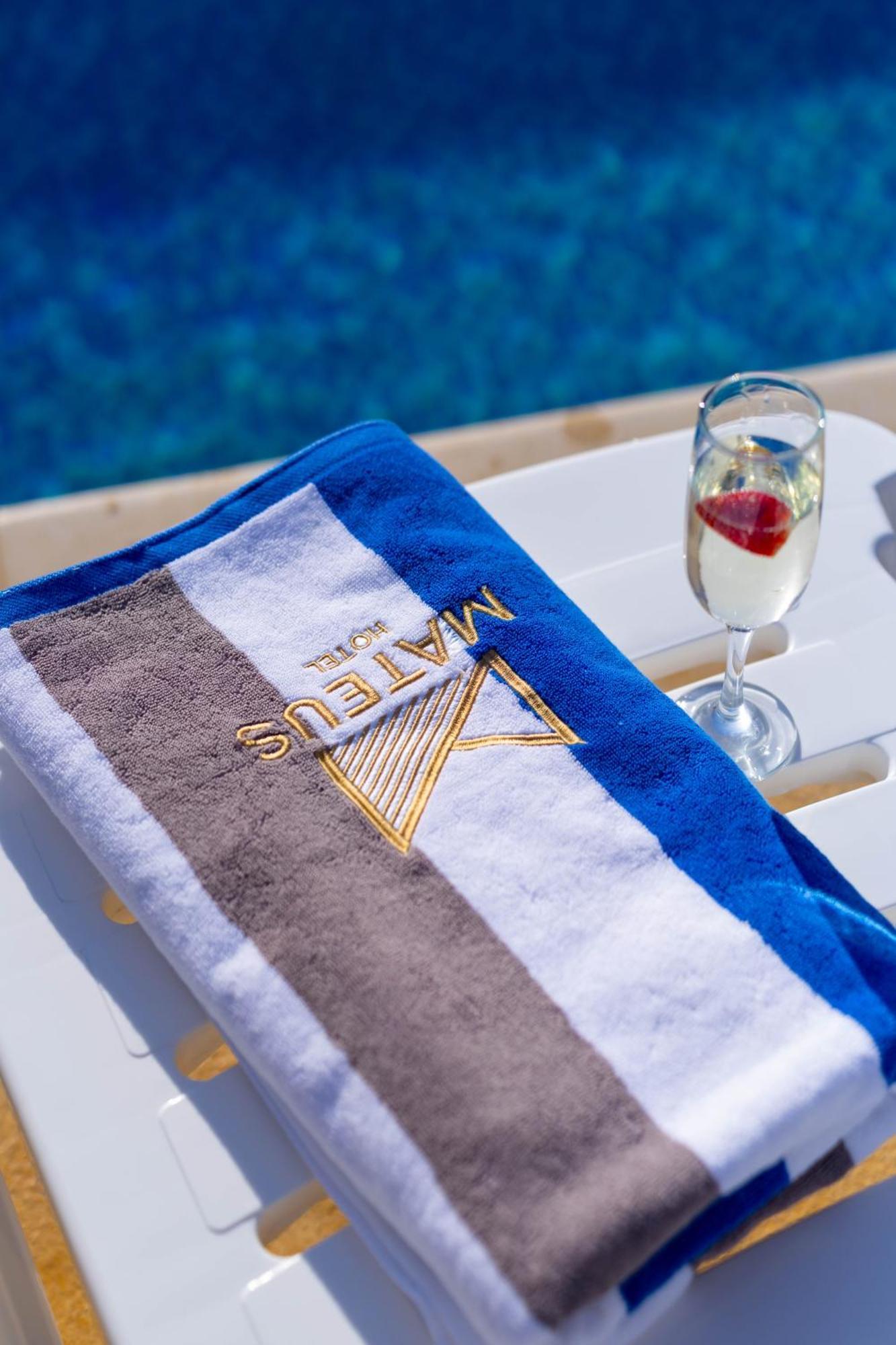 Mateus Hotel & Pool Jounieh Exterior photo