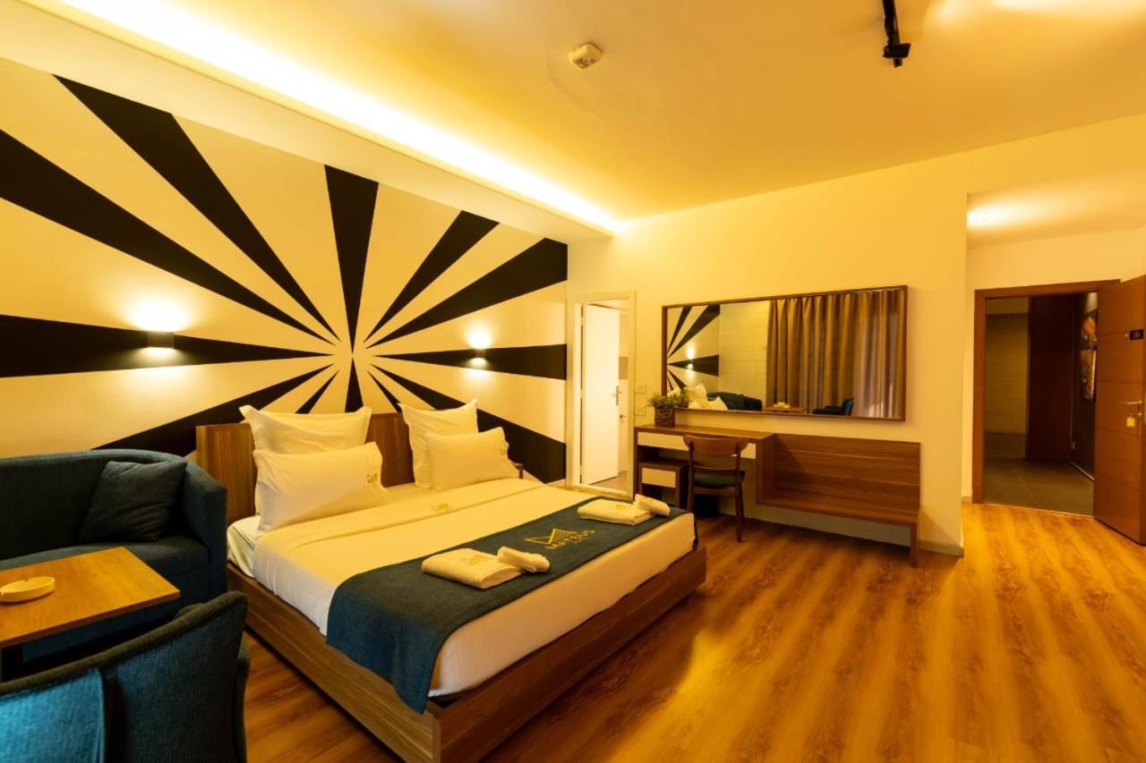 Mateus Hotel & Pool Jounieh Exterior photo